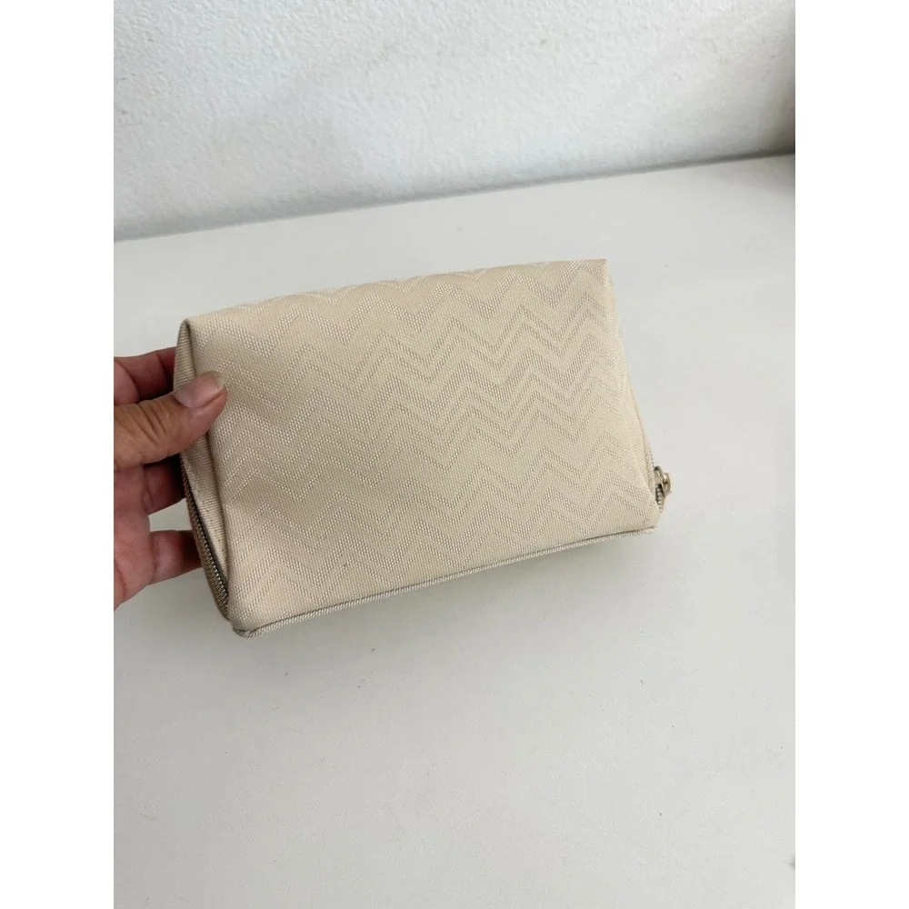 Missoni for Delta One Amenity Kit Beige Chevron Pouch Eye Mask Socks Set